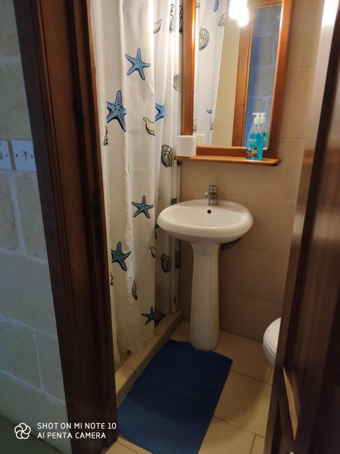 Seafront Two Bedroomed Apartment In Marsalforn מראה חיצוני תמונה